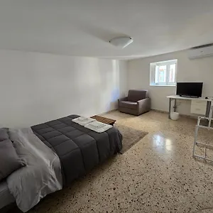  Affittacamere Mak House